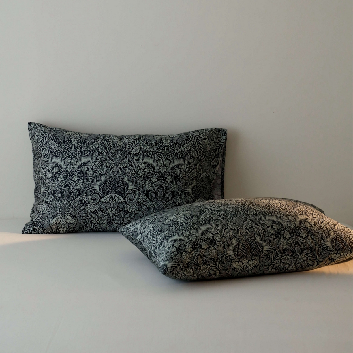 91家纺网 家纺一手货源 找家纺 涞澳家纺 2025新款全棉纯棉贡缎六件套(素色四件套+印花枕套） 雲洛-枕套