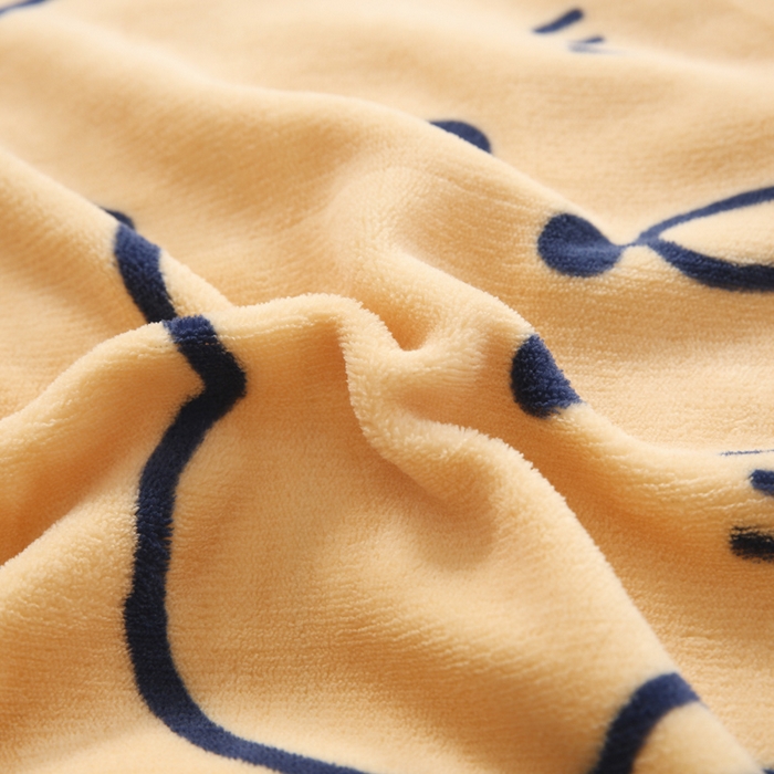 91家纺网 家纺一手货源 找家纺 吉咪兔 2025新款儿童卡通牛奶绒双面绒幼儿园被子三件套六件套保暖被褥被套 呆萌小熊-黄