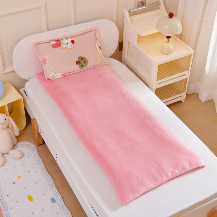 91家纺网 家纺一手货源 找家纺 吉咪兔 2025新款儿童卡通牛奶绒双面绒幼儿园被子三件套六件套保暖被褥被套 可爱猫咪