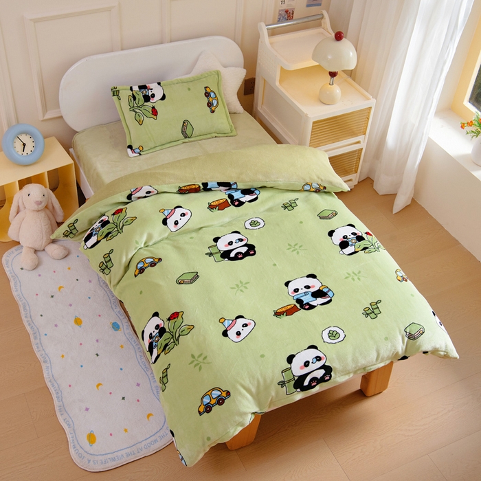 91家纺网 家纺一手货源 找家纺 吉咪兔 2025新款儿童卡通牛奶绒双面绒幼儿园被子三件套六件套保暖被褥被套 可爱熊猫