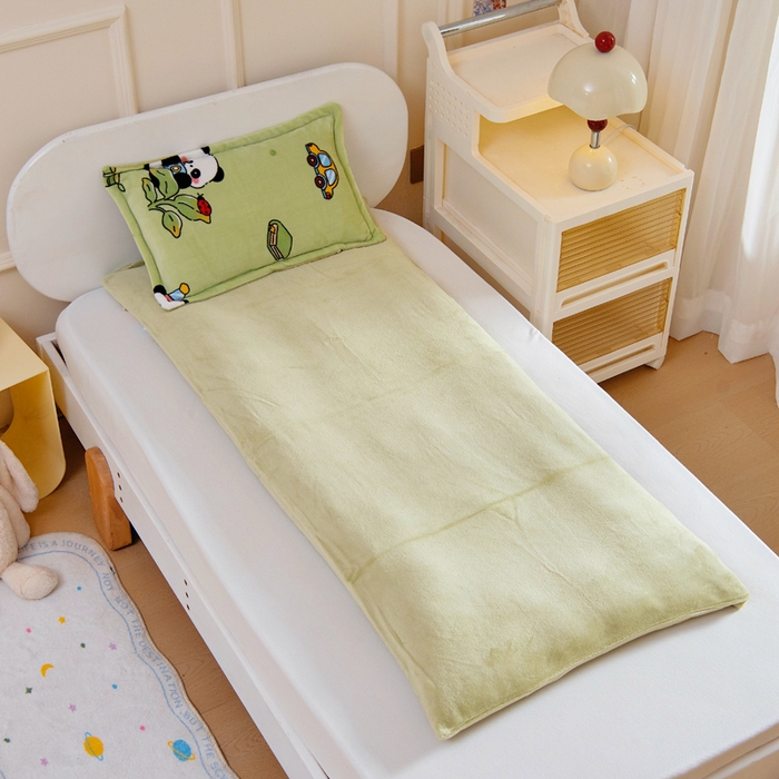 91家纺网 家纺一手货源 找家纺 吉咪兔 2025新款儿童卡通牛奶绒双面绒幼儿园被子三件套六件套保暖被褥被套 可爱熊猫