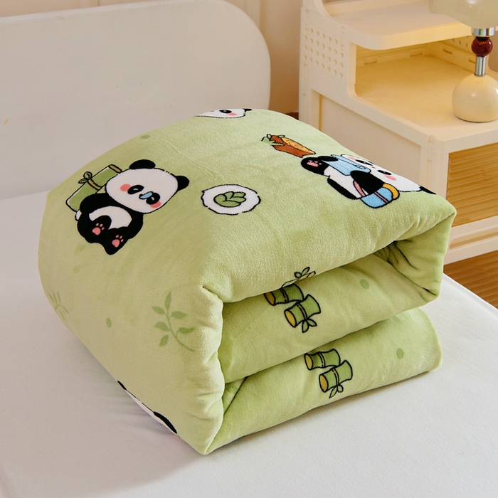 91家纺网 家纺一手货源 找家纺 吉咪兔 2025新款儿童卡通牛奶绒双面绒幼儿园被子三件套六件套保暖被褥被套 可爱熊猫