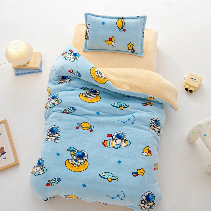 91家纺网 家纺一手货源 找家纺 吉咪兔 2025新款儿童卡通牛奶绒双面绒幼儿园被子三件套六件套保暖被褥被套 探索宇宙