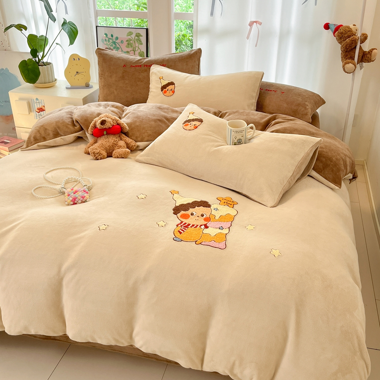 91家纺网 家纺一手货源 找家纺 如一 2025新款卡通毛巾绣系列牛奶绒四件套第一批 星星派对