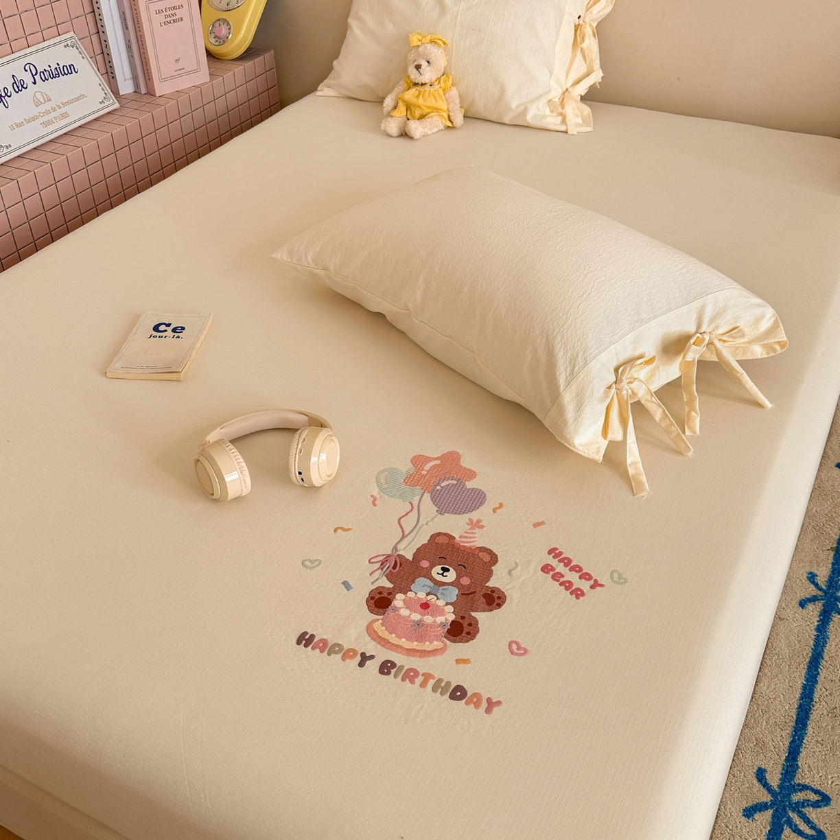 91家纺网 家纺一手货源 找家纺 漫仙阁家纺 2025新品云朵棉可爱风卡通烫画单床笠枕套三件套 小浣熊