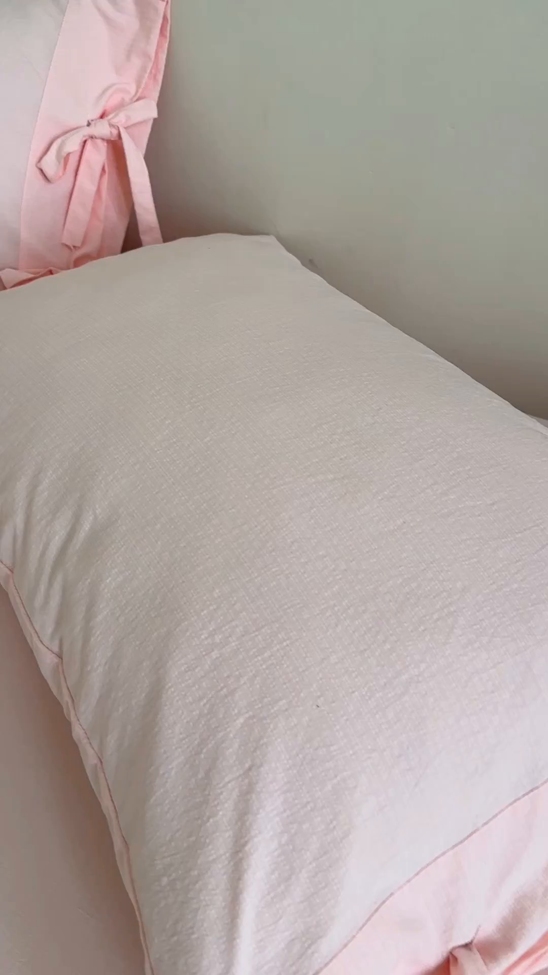 91家纺网 家纺一手货源 找家纺 漫仙阁家纺 2025新品云朵棉可爱风卡通烫画单床笠枕套三件套 兔小姐