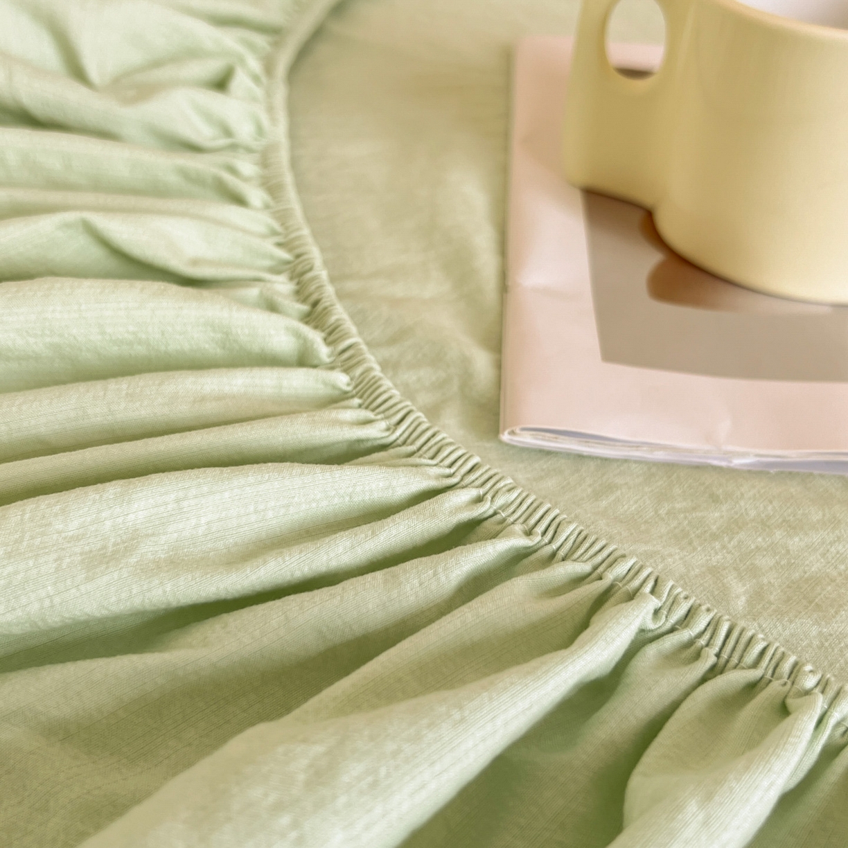 91家纺网 家纺一手货源 找家纺 漫仙阁家纺 2025新品云朵棉可爱风卡通烫画单床笠枕套三件套 小青蛙