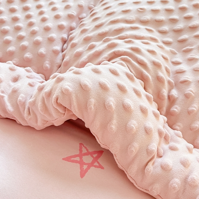 91家纺网 家纺一手货源 找家纺 花满路 2025新款儿童秋冬豆豆被kt猫