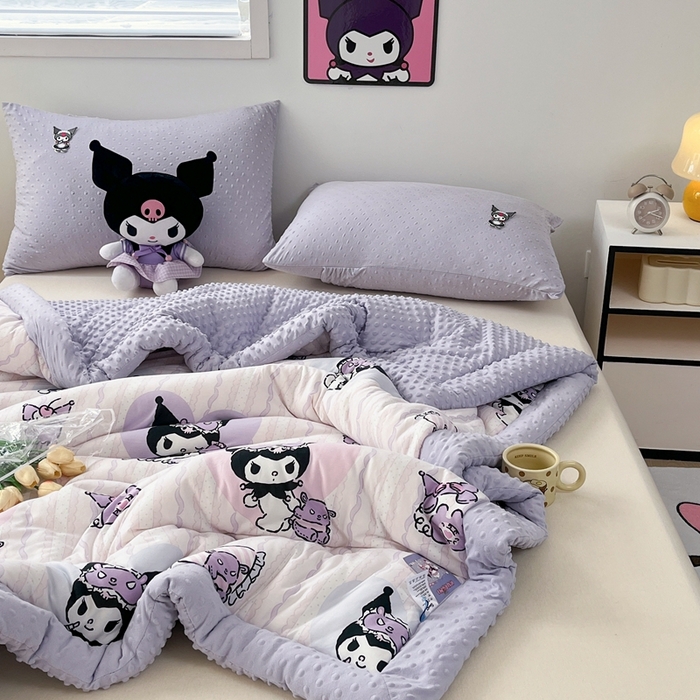 91家纺网 家纺一手货源 找家纺 花满路 2025新款儿童秋冬豆豆被库洛米