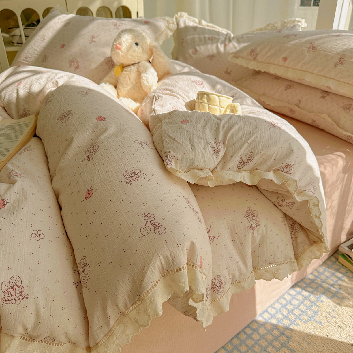 91家纺网 家纺一手货源 找家纺 颜选 2025新款卡通羊羔绒四件套 小女孩