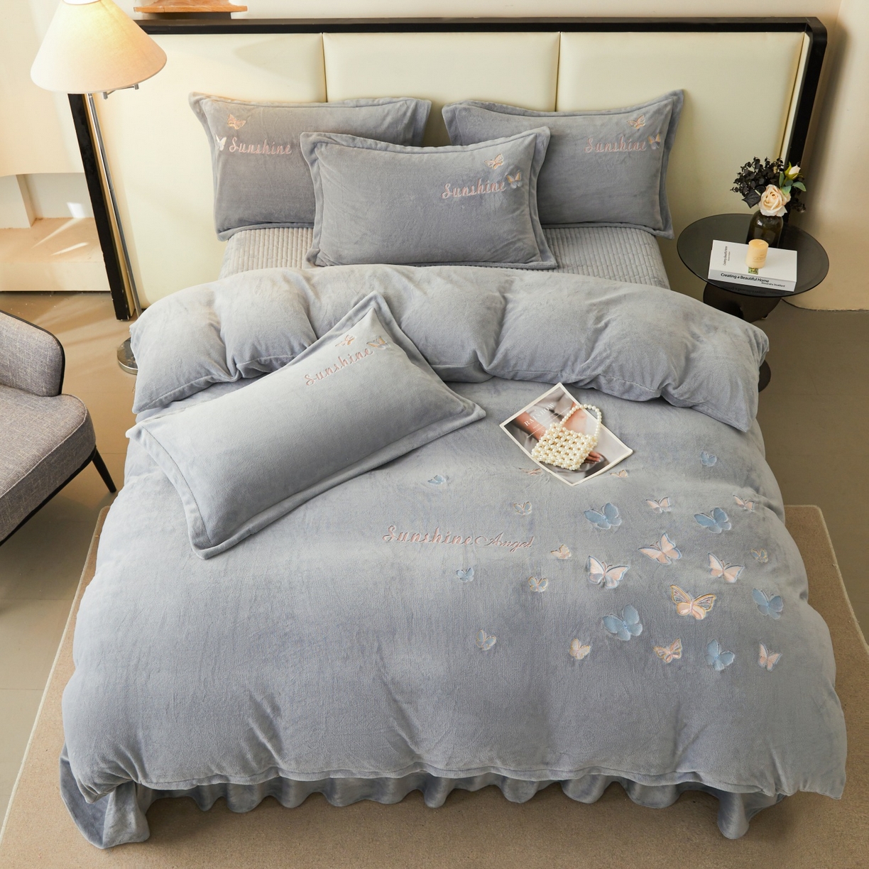 91家纺网 家纺一手货源 找家纺 （总）莱越家纺 2025新款亲肤舒适刺绣床盖四件套-蝶语