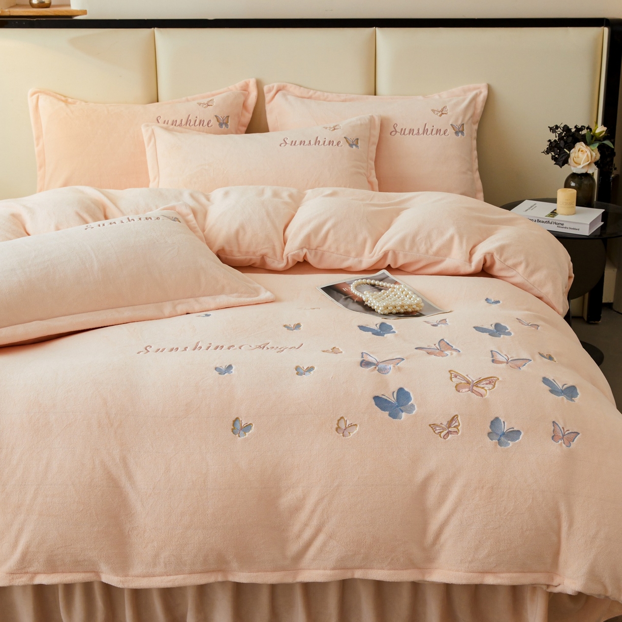 91家纺网 家纺一手货源 找家纺 （总）莱越家纺 2025新款亲肤舒适刺绣床盖四件套-蝶语