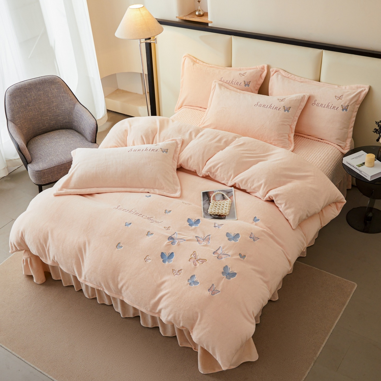 91家纺网 家纺一手货源 找家纺 （总）莱越家纺 2025新款亲肤舒适刺绣床盖四件套-蝶语