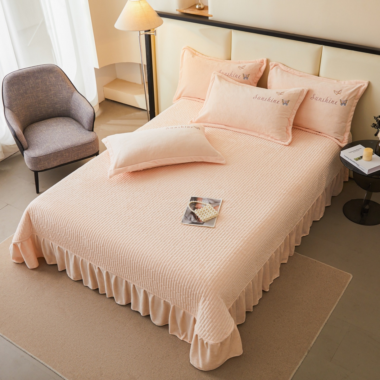 91家纺网 家纺一手货源 找家纺 （总）莱越家纺 2025新款亲肤舒适刺绣床盖四件套-蝶语