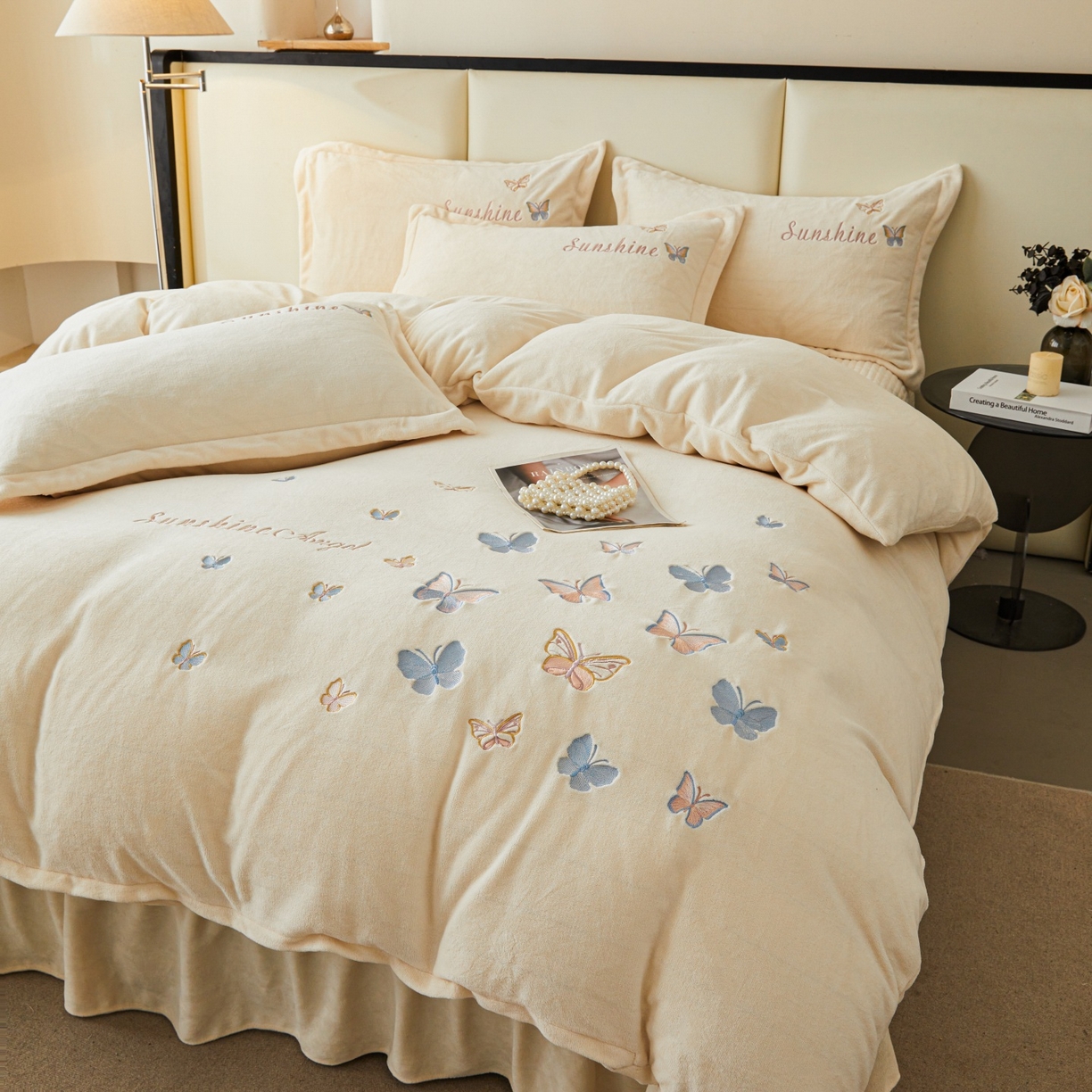 91家纺网 家纺一手货源 找家纺 莱越家纺 2025新款亲肤舒适刺绣床盖四件套-蝶语 【蝶语】米白