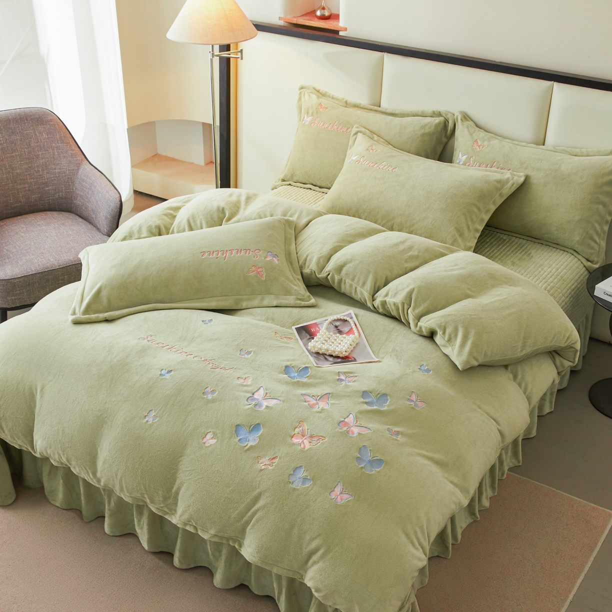 91家纺网 家纺一手货源 找家纺 莱越家纺 2025新款亲肤舒适刺绣床盖四件套-蝶语 【蝶语】牛油果绿