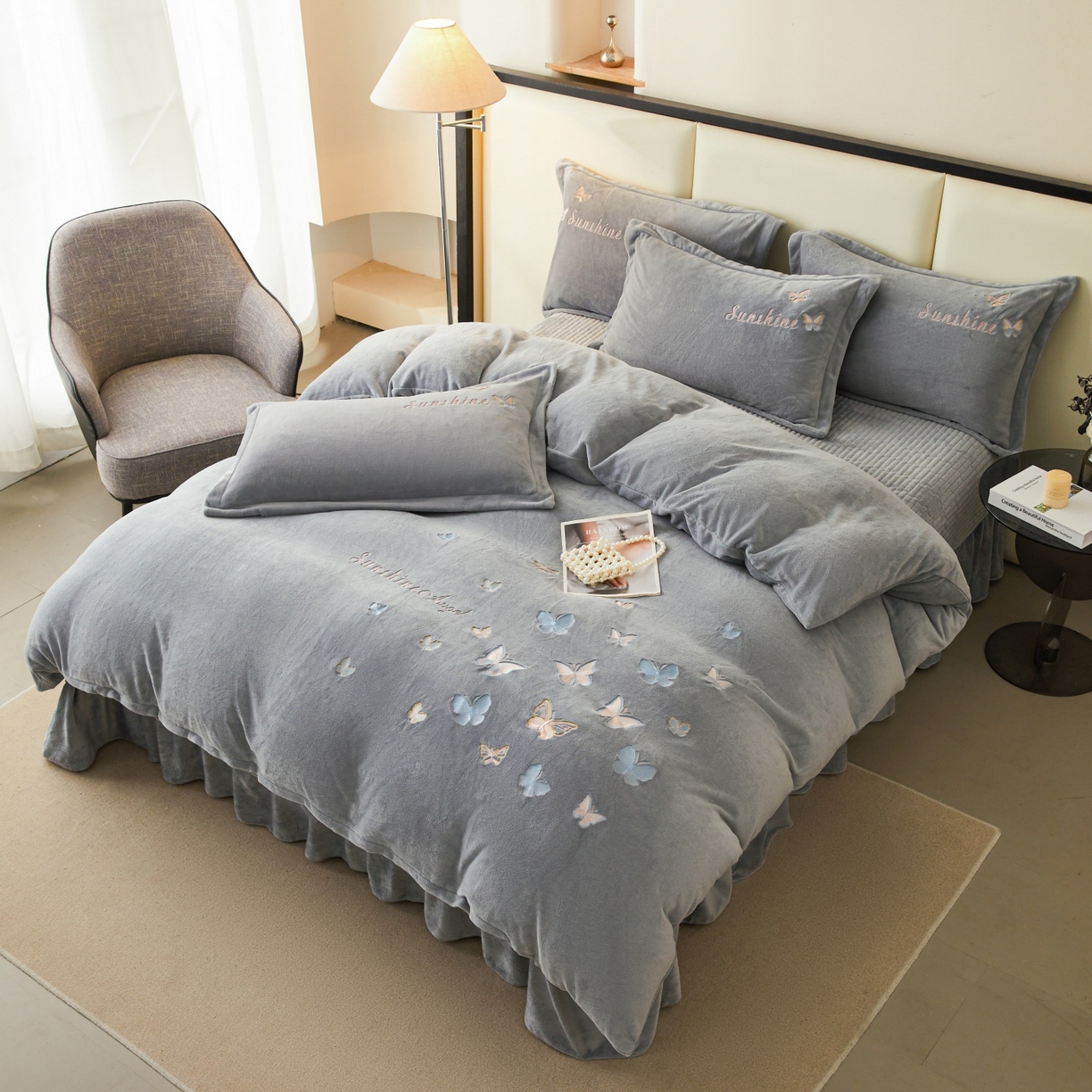 91家纺网 家纺一手货源 找家纺 莱越家纺 2025新款亲肤舒适刺绣床盖四件套-蝶语 【蝶语】绅士灰