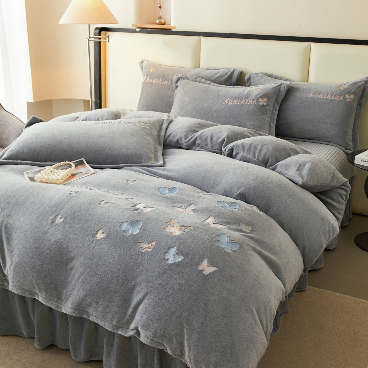 91家纺网 家纺一手货源 找家纺 莱越家纺 2025新款亲肤舒适刺绣床盖四件套-蝶语 【蝶语】绅士灰