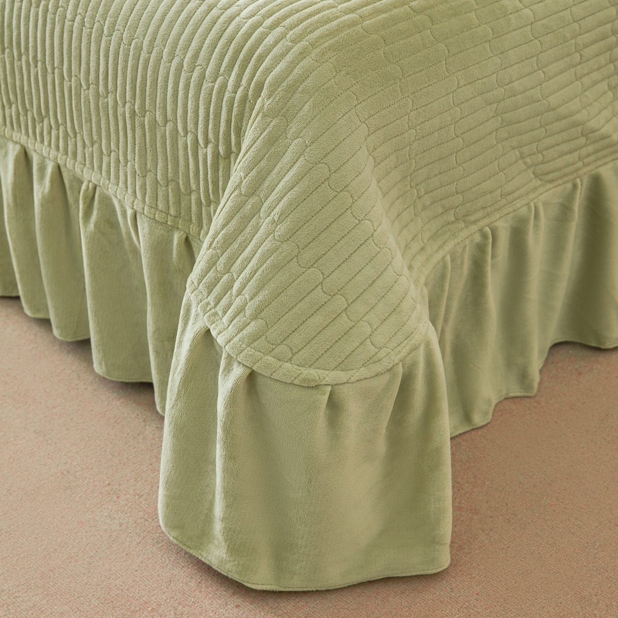 91家纺网 家纺一手货源 找家纺 莱越家纺 2025新款亲肤舒适刺绣床盖四件套-蝶语 【蝶语】牛油果绿