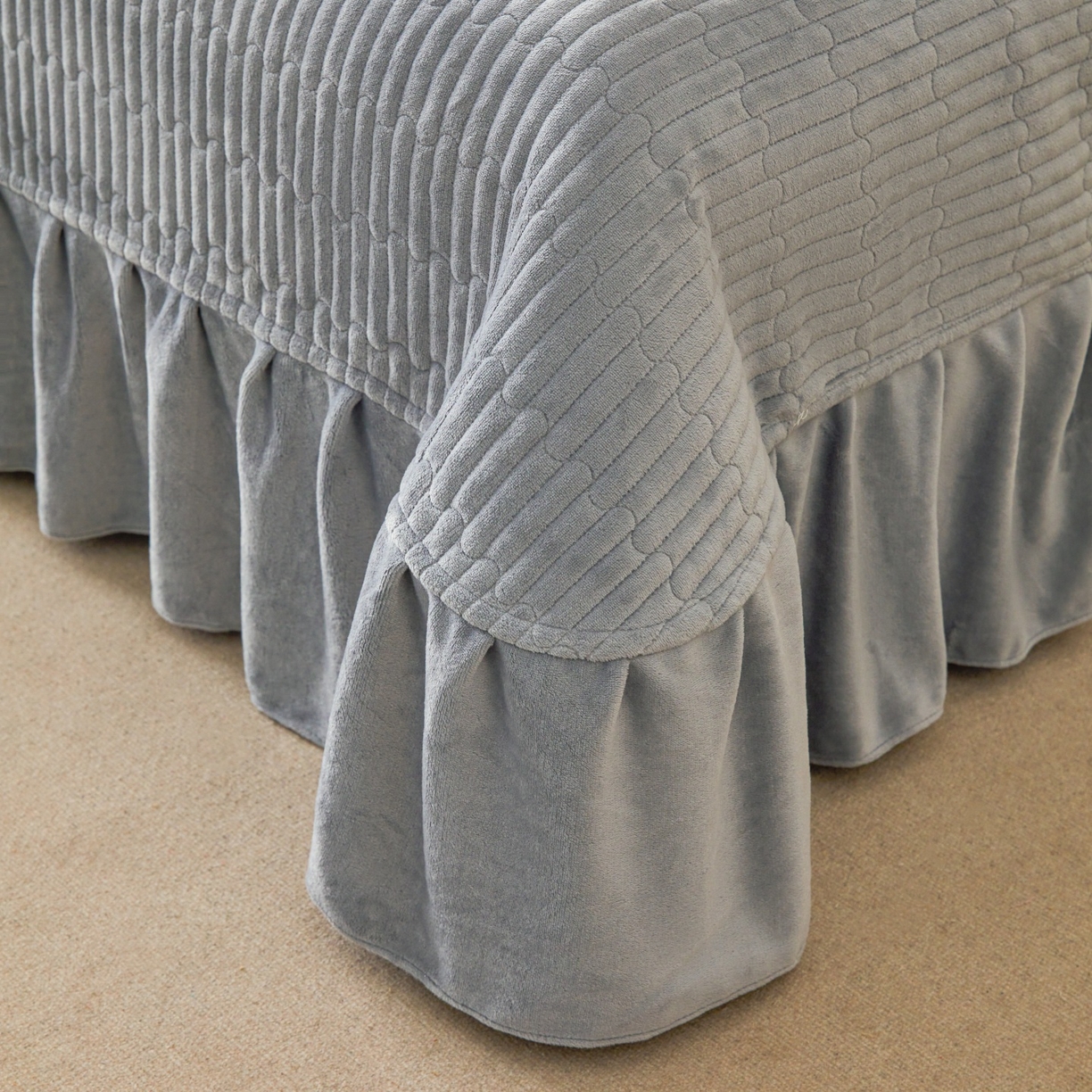 91家纺网 家纺一手货源 找家纺 莱越家纺 2025新款亲肤舒适刺绣床盖四件套-蝶语 【蝶语】绅士灰