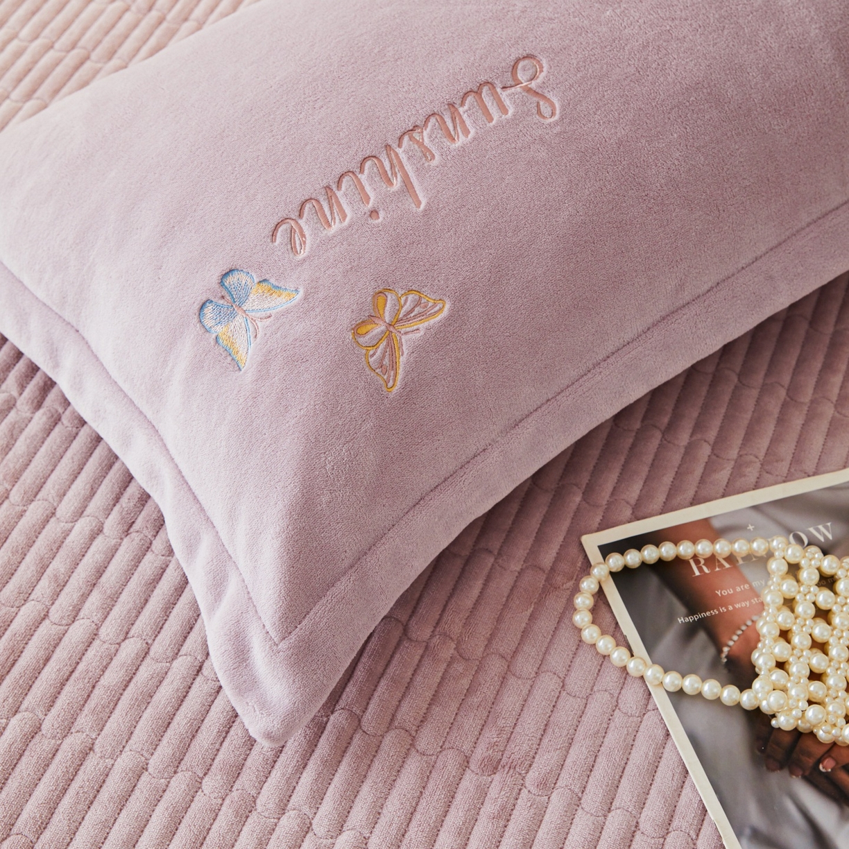 91家纺网 家纺一手货源 找家纺 莱越家纺 2025新款亲肤舒适刺绣床盖四件套-蝶语 【蝶语】典雅紫