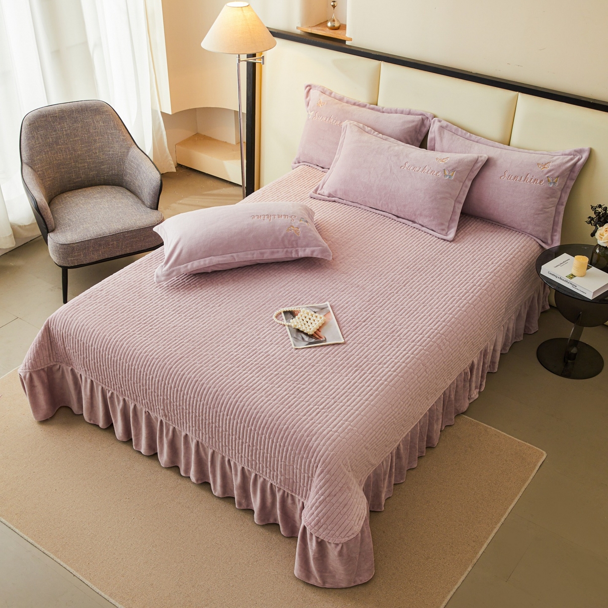 91家纺网 家纺一手货源 找家纺 莱越家纺 2025新款亲肤舒适刺绣床盖四件套-蝶语 【蝶语】典雅紫