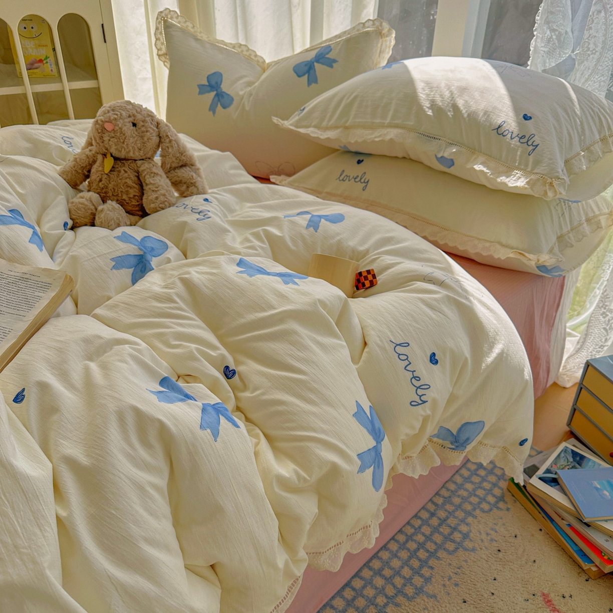 91家纺网 家纺一手货源 找家纺 颜选 2025新款全棉纯棉花边款四件套 全棉花边蓝蝴蝶结