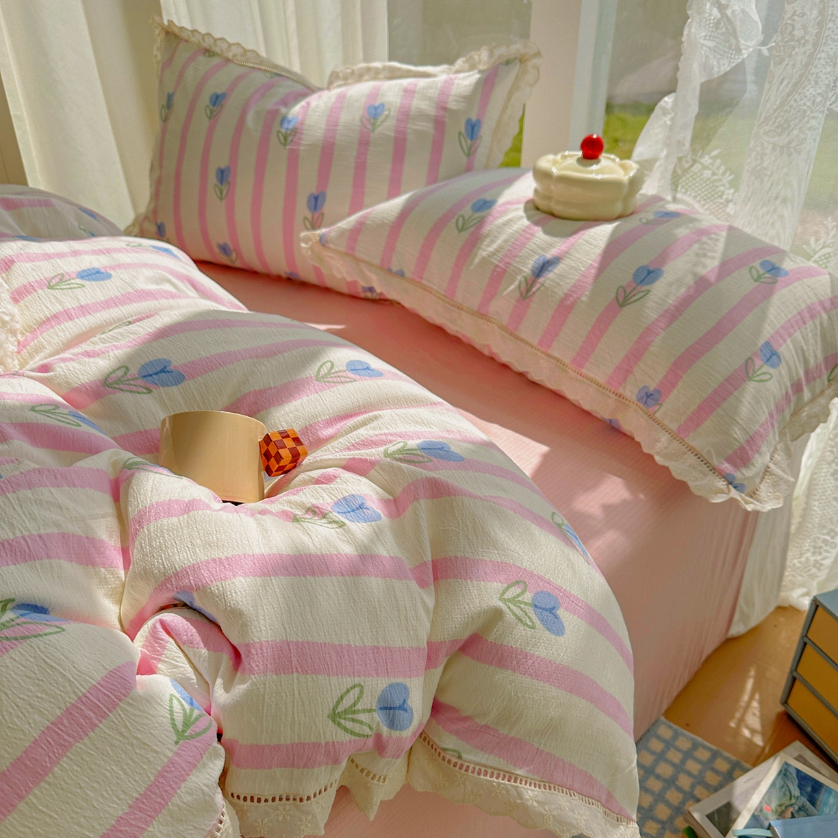 91家纺网 家纺一手货源 找家纺 颜选 2025新款全棉纯棉花边款四件套 全棉花边条纹郁金香