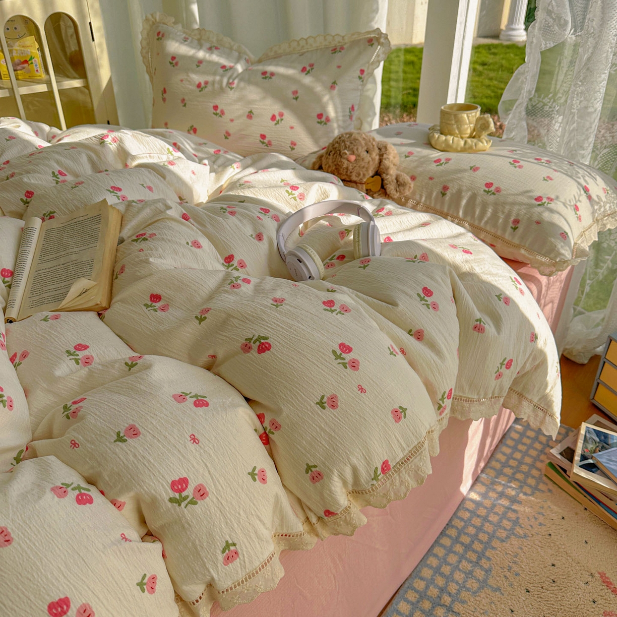 91家纺网 家纺一手货源 找家纺 颜选 2025新款全棉纯棉花边款四件套 全棉花边相思红豆