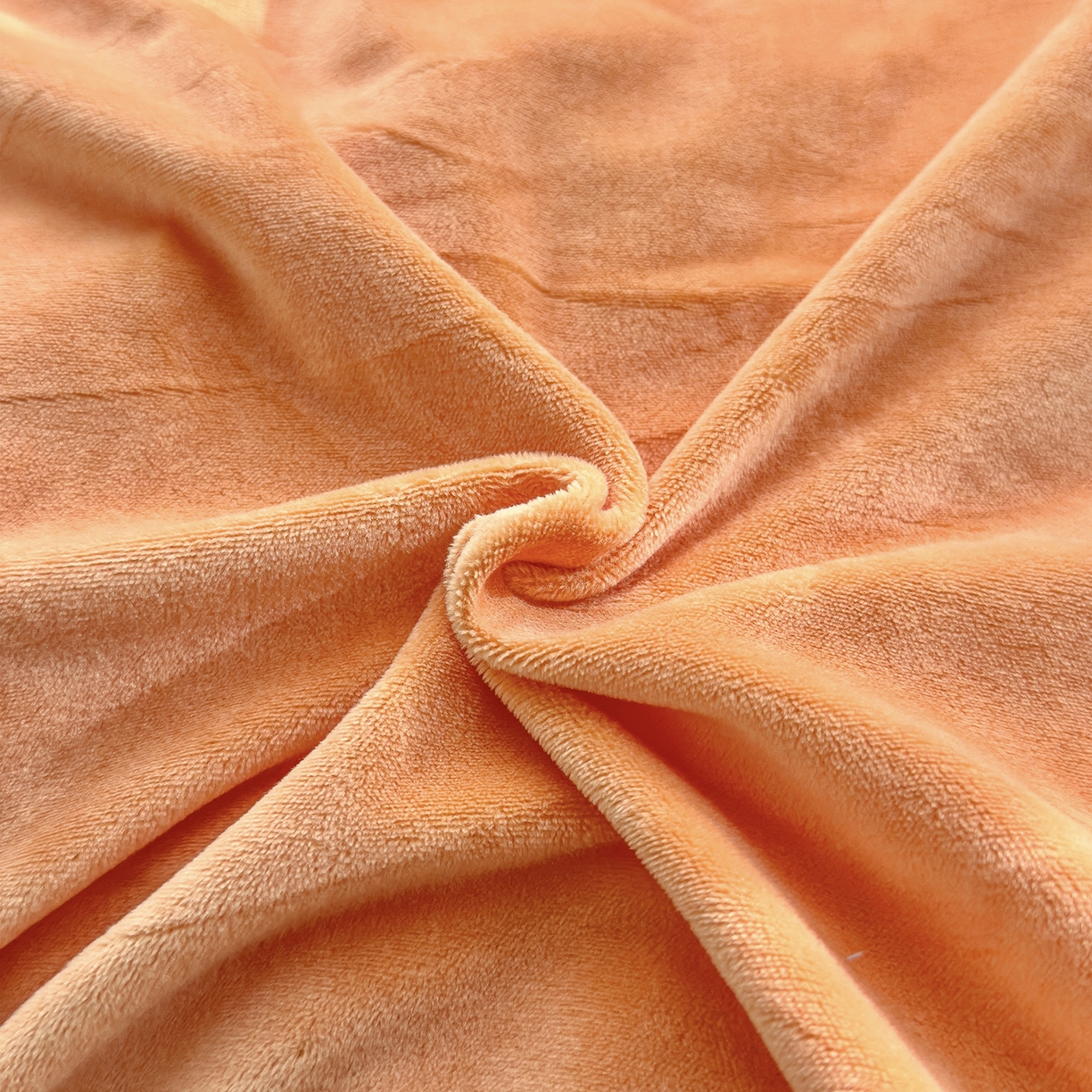 91家纺网 家纺一手货源 找家纺 诺可 2025新款牛奶绒刺绣幸运日手提式多功能抱枕被 幸运日-橙