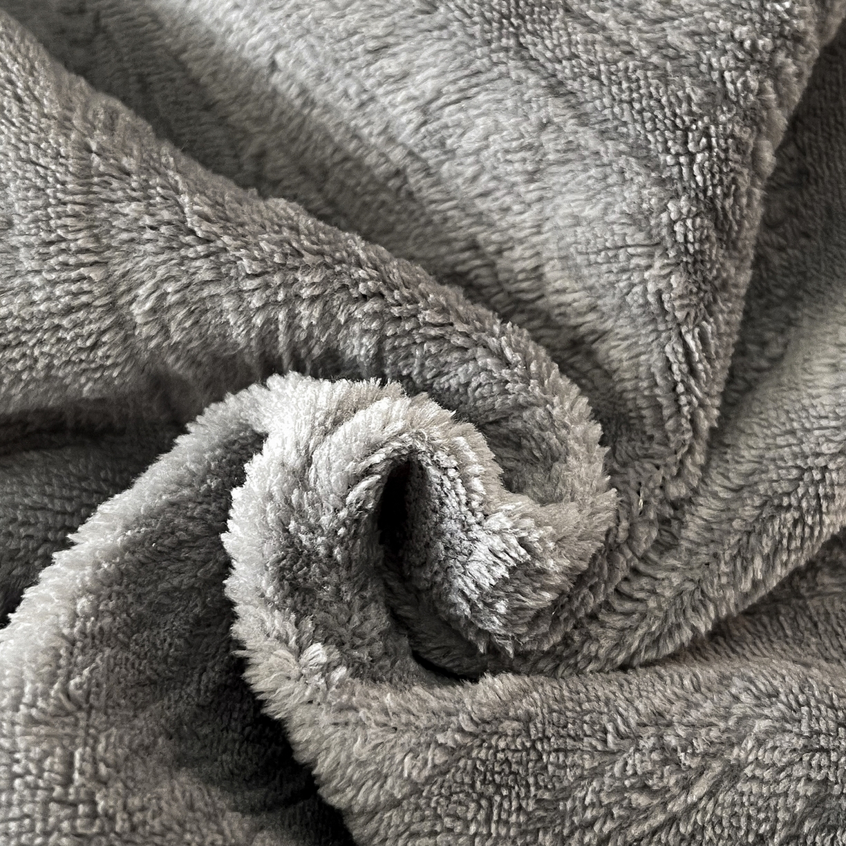 91家纺网 家纺一手货源 找家纺 （总）绒城 2025新款绽放系列-手工织带款雕花牛奶绒四件套