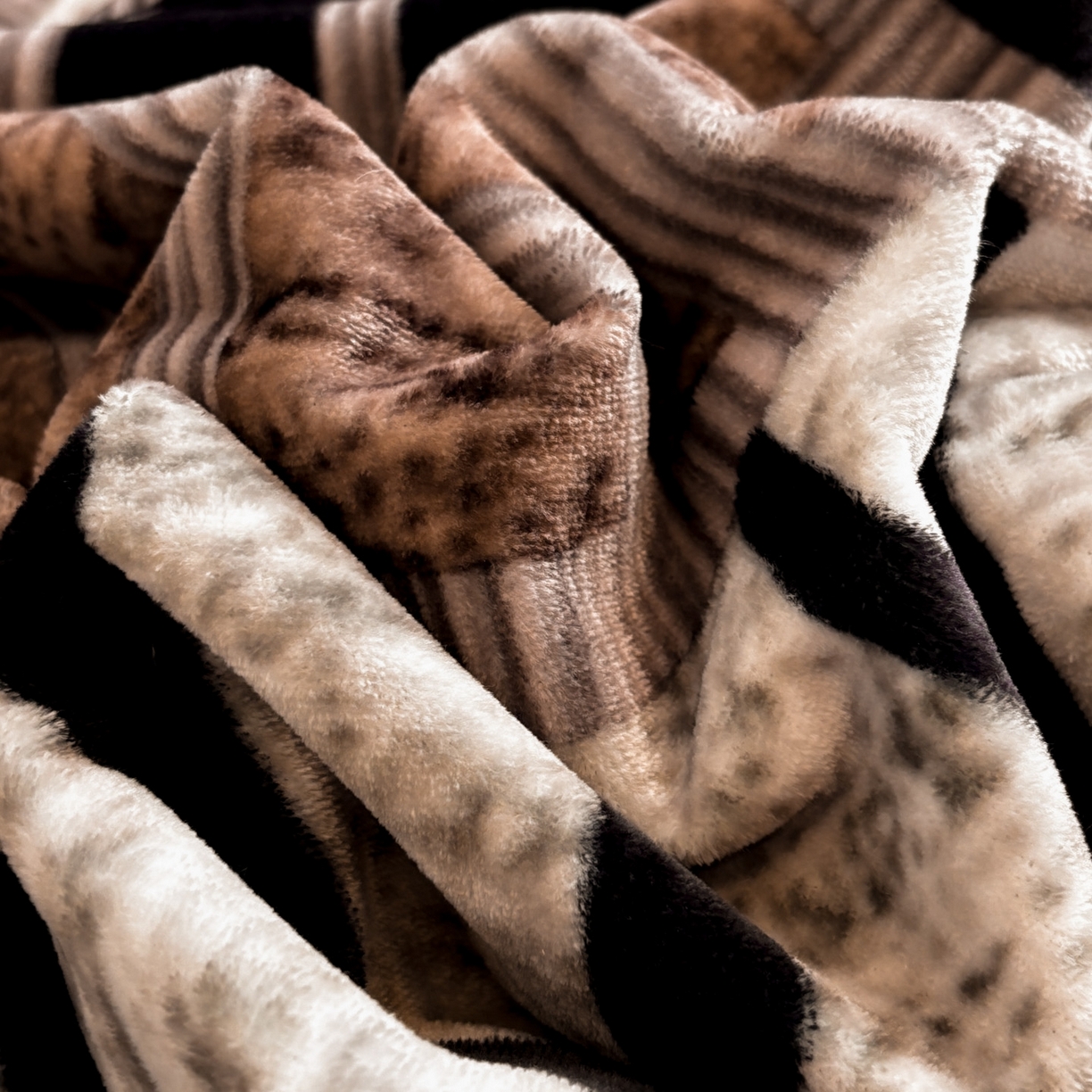 91家纺网 家纺一手货源 找家纺 （总）首尔家纺 2025新款牛奶绒轻奢简约款四件套