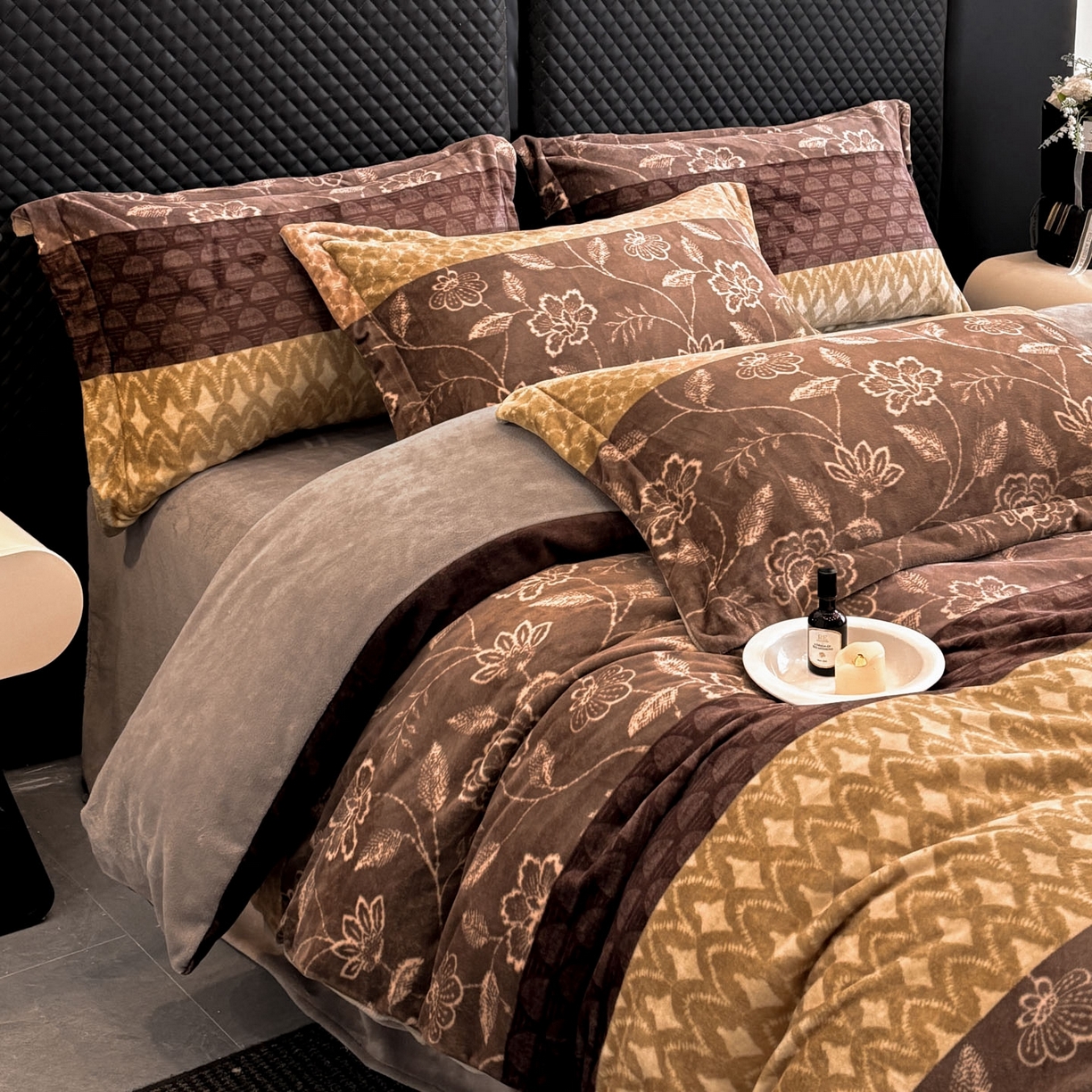 91家纺网 家纺一手货源 找家纺 首尔家纺 2025新款牛奶绒轻奢简约款四件套 雅之漫-咖