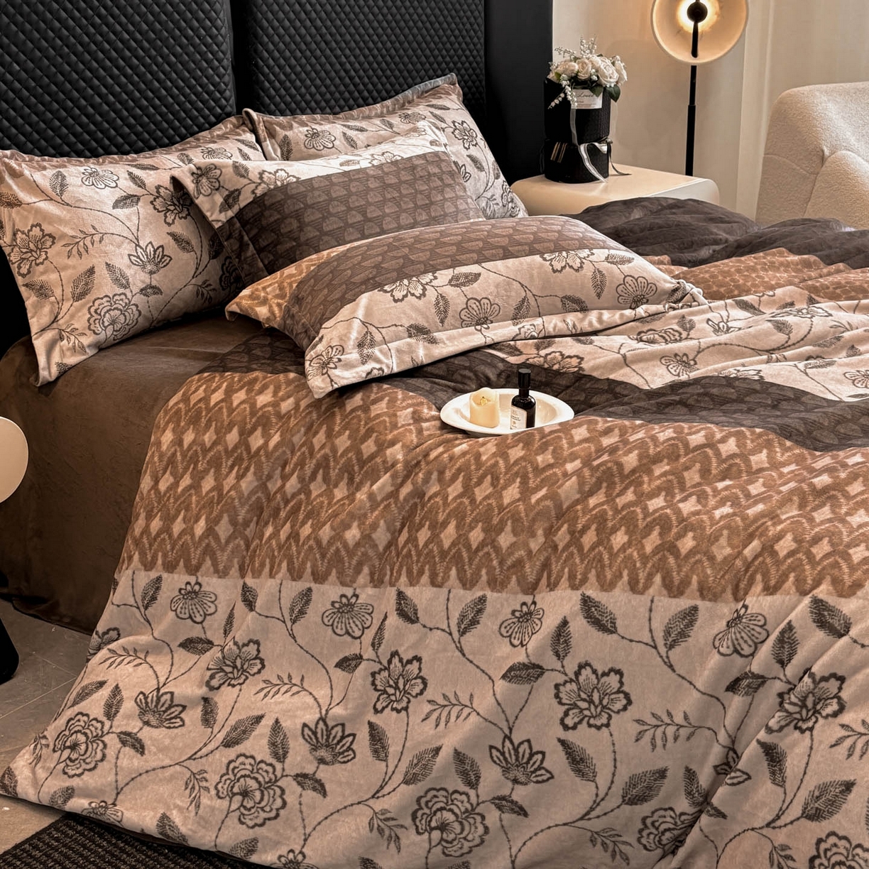 91家纺网 家纺一手货源 找家纺 首尔家纺 2025新款牛奶绒轻奢简约款四件套 雅之漫-米