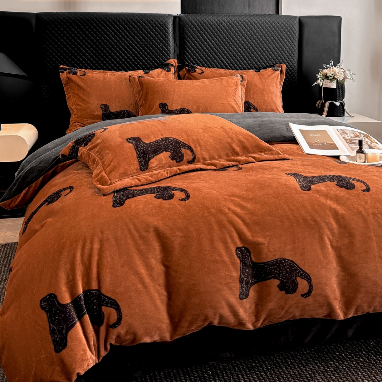 91家纺网 家纺一手货源 找家纺 首尔家纺 2025新款牛奶绒轻奢简约款四件套 传奇