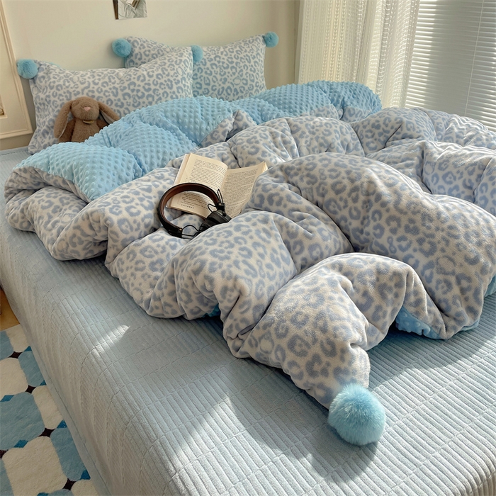 91家纺网 家纺一手货源 找家纺 （总）繁花家居 2025新款高克重豆豆绒牛奶绒四件套泡芙感床盖套件直播热款