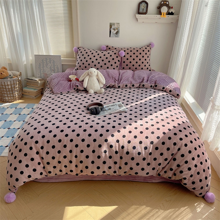 91家纺网 家纺一手货源 找家纺 繁花家居 2025新款高克重豆豆绒牛奶绒四件套泡芙感床盖套件直播热款 紫夜心语