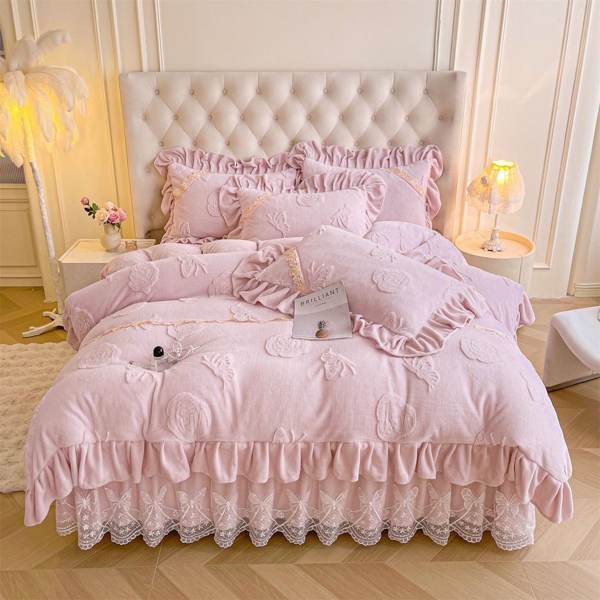 91家纺网 家纺一手货源 找家纺 （总）宜凡家纺 2025新款A类兔绒提花花边牛奶绒夹棉床裙四件套