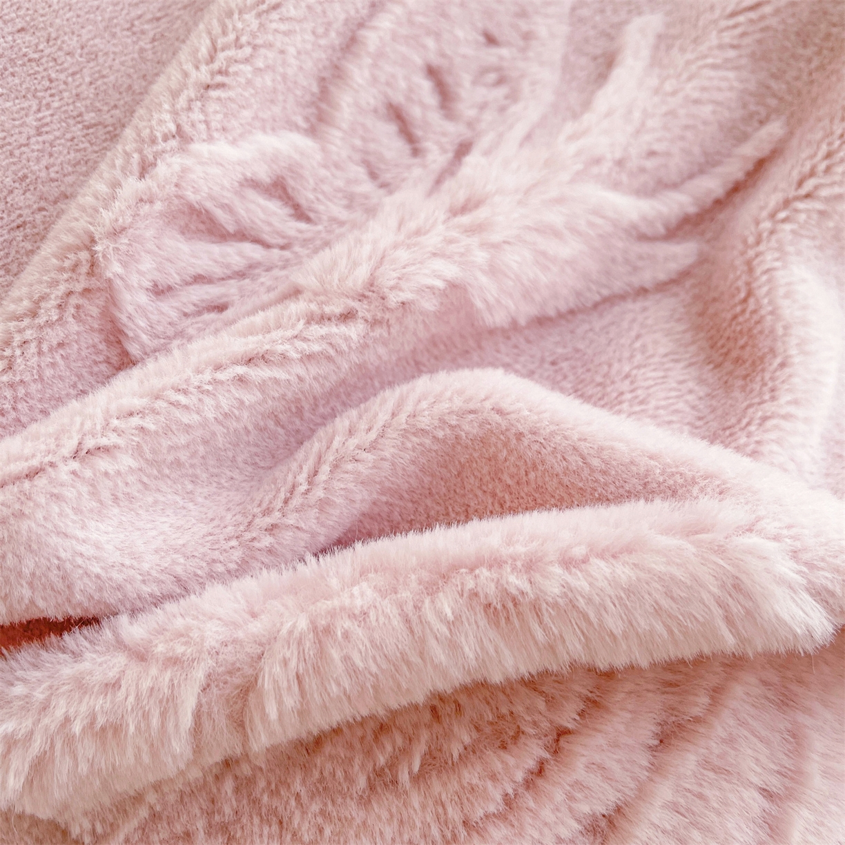 91家纺网 家纺一手货源 找家纺 宜凡家纺 2025新款A类兔绒提花花边牛奶绒夹棉床裙四件套 蝶恋花-优雅紫