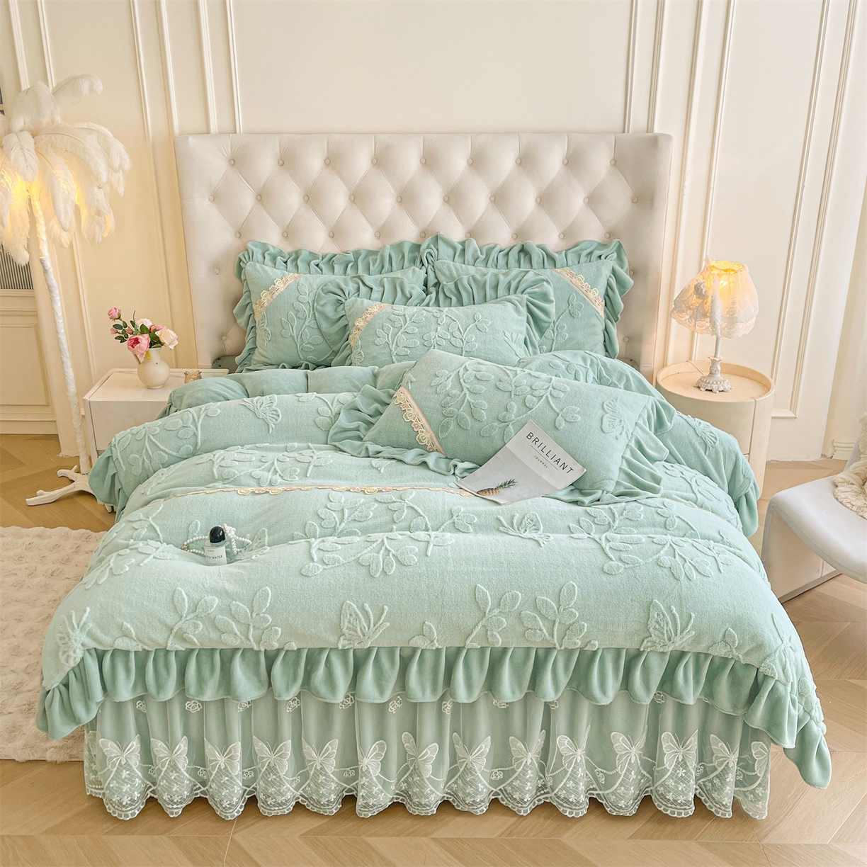 91家纺网 家纺一手货源 找家纺 宜凡家纺 2025新款A类兔绒提花花边牛奶绒夹棉床裙四件套 万物生-青果绿