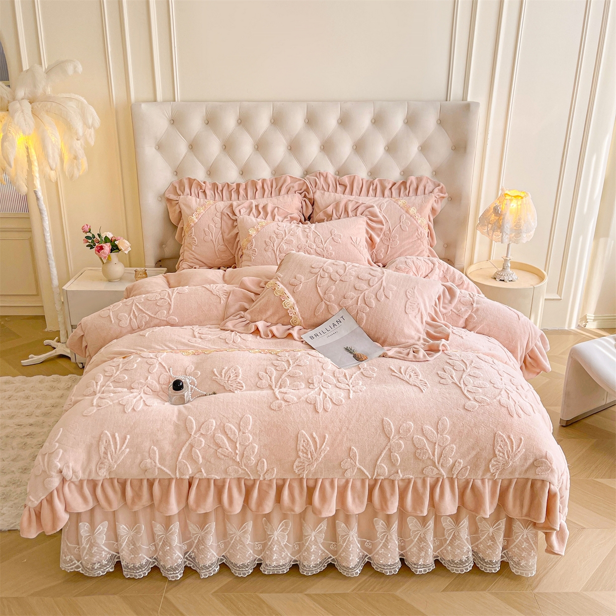 宜凡家纺 2025新款A类兔绒提花花边牛奶绒夹棉床裙四件套 万物生-柔肤玉