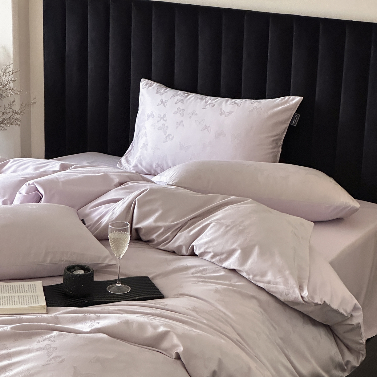 91家纺网 家纺一手货源 找家纺 三味舒屋 2025新款素织静奢系列50支全棉提花磨毛四件套 贝妮紫