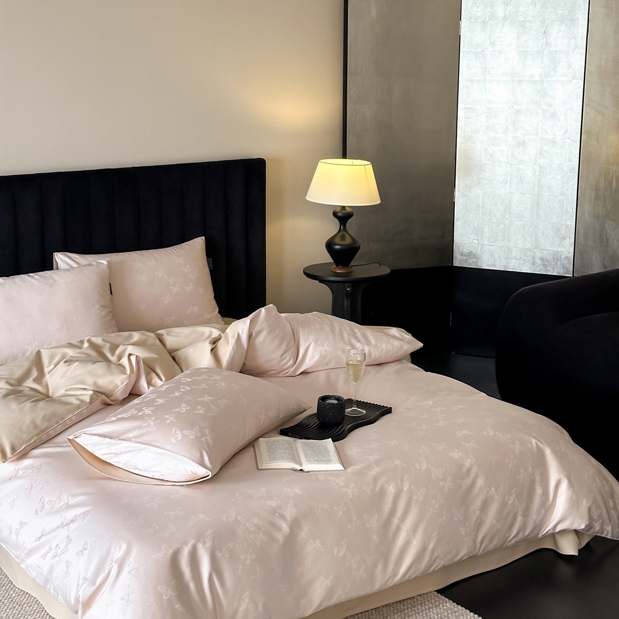 91家纺网 家纺一手货源 找家纺 三味舒屋 2025新款素织静奢系列50支全棉提花磨毛四件套 贝妮粉