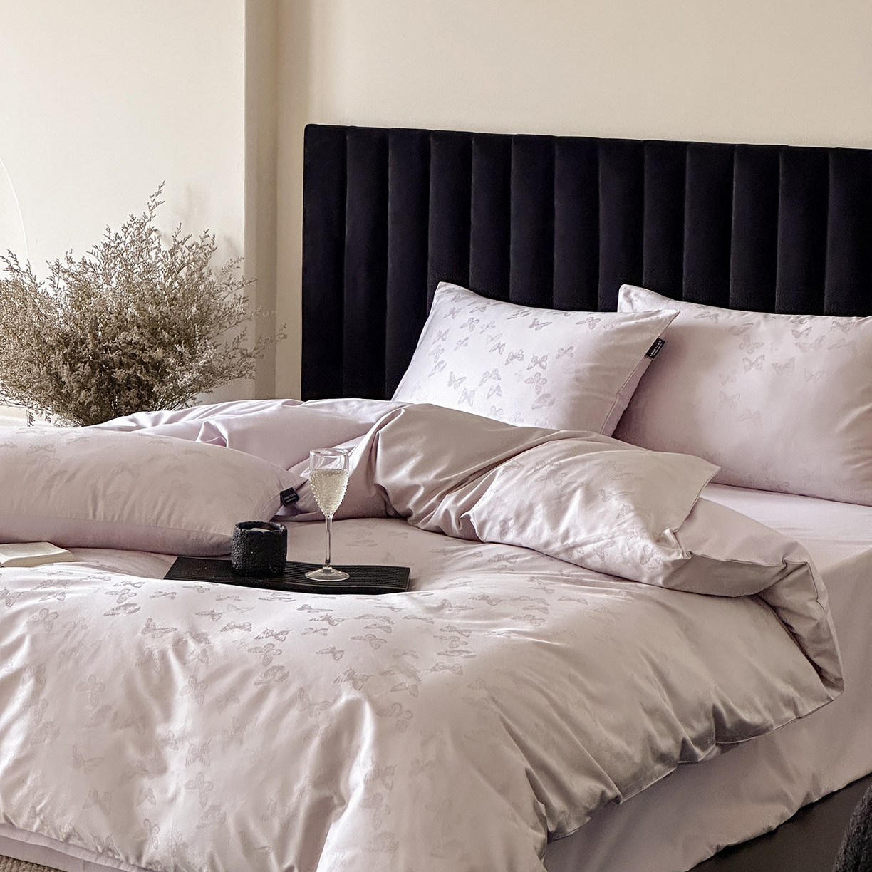 91家纺网 家纺一手货源 找家纺 三味舒屋 2025新款素织静奢系列50支全棉提花磨毛四件套 贝妮紫