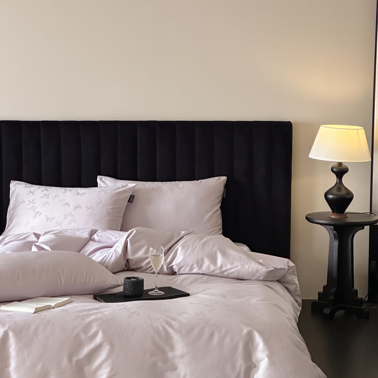 91家纺网 家纺一手货源 找家纺 三味舒屋 2025新款素织静奢系列50支全棉提花磨毛四件套 贝妮紫