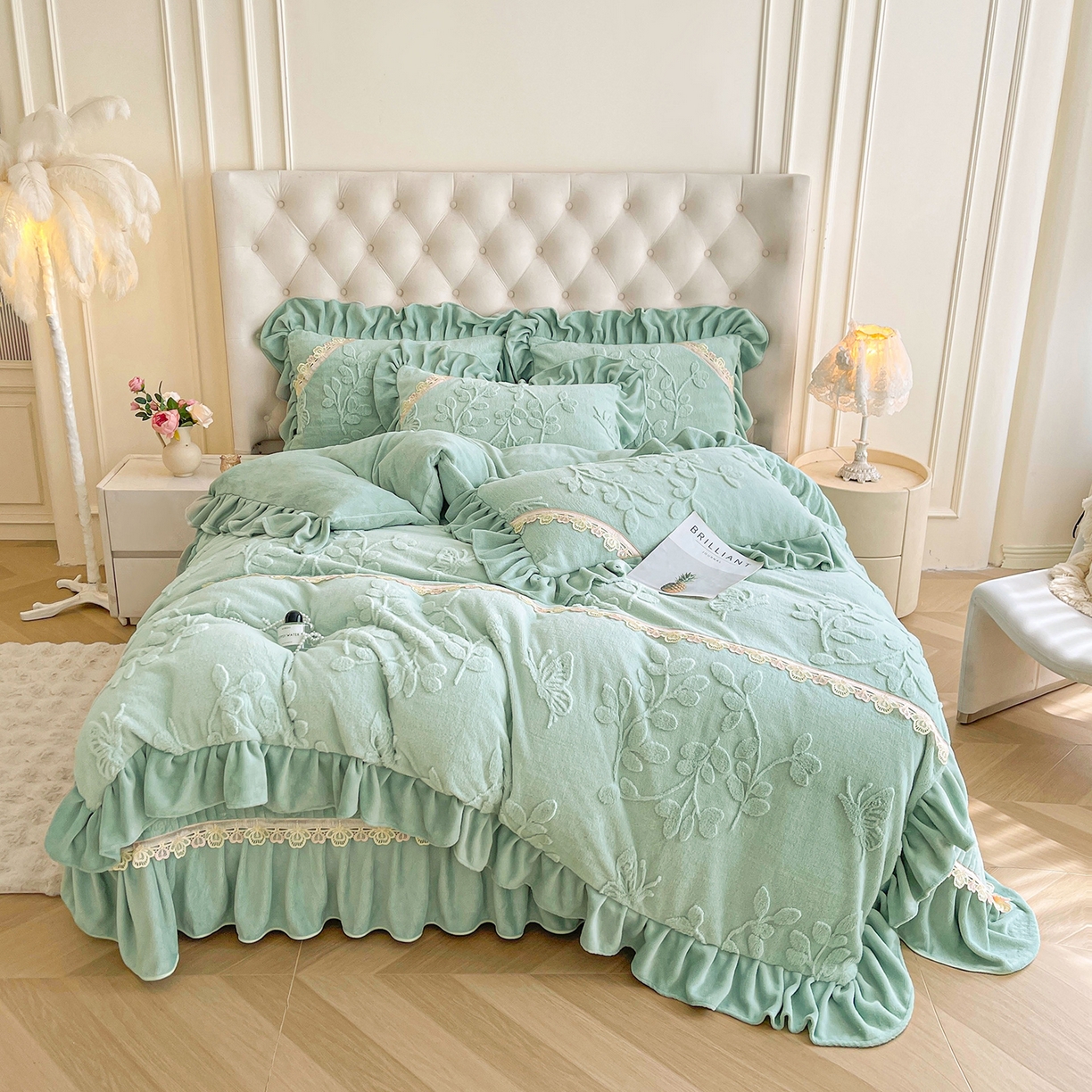 宜凡家纺 2025新款兔绒提花花边牛奶绒床盖四件套 万物生-青果绿