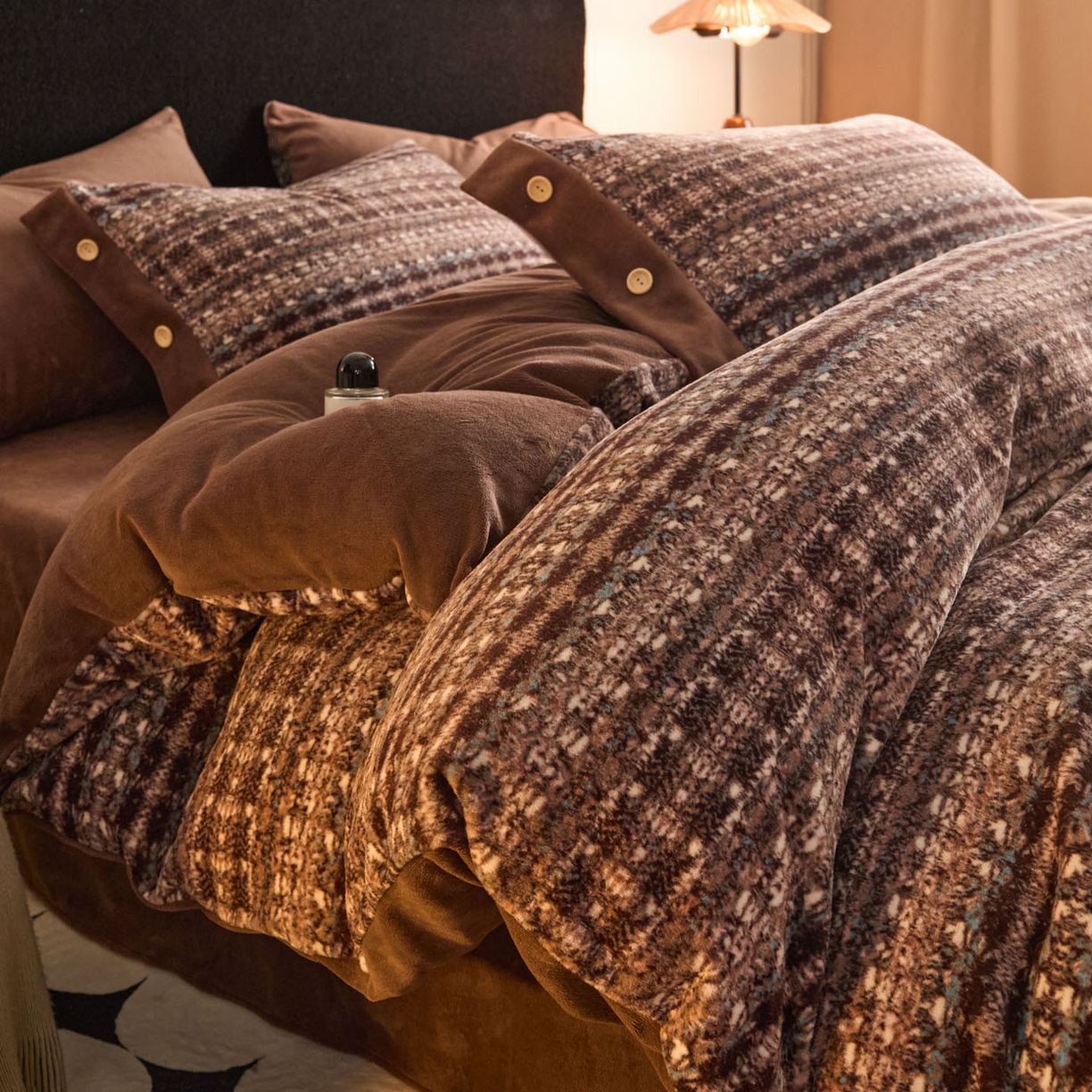 吾秀家居 绒城 2025  纽扣工艺款230克美丽绒四件套 牛奶绒四件套-美丽系列 织梦