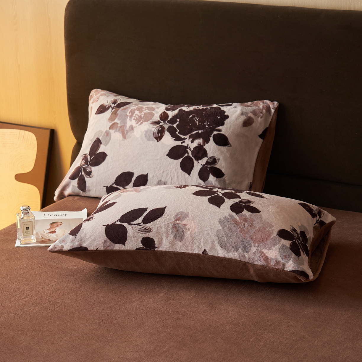 91家纺网 家纺一手货源 找家纺 吾秀家居 绒城  230克美拉德数码绒四件套 牛奶绒四件套 - 暖秋系列 罗曼庄园