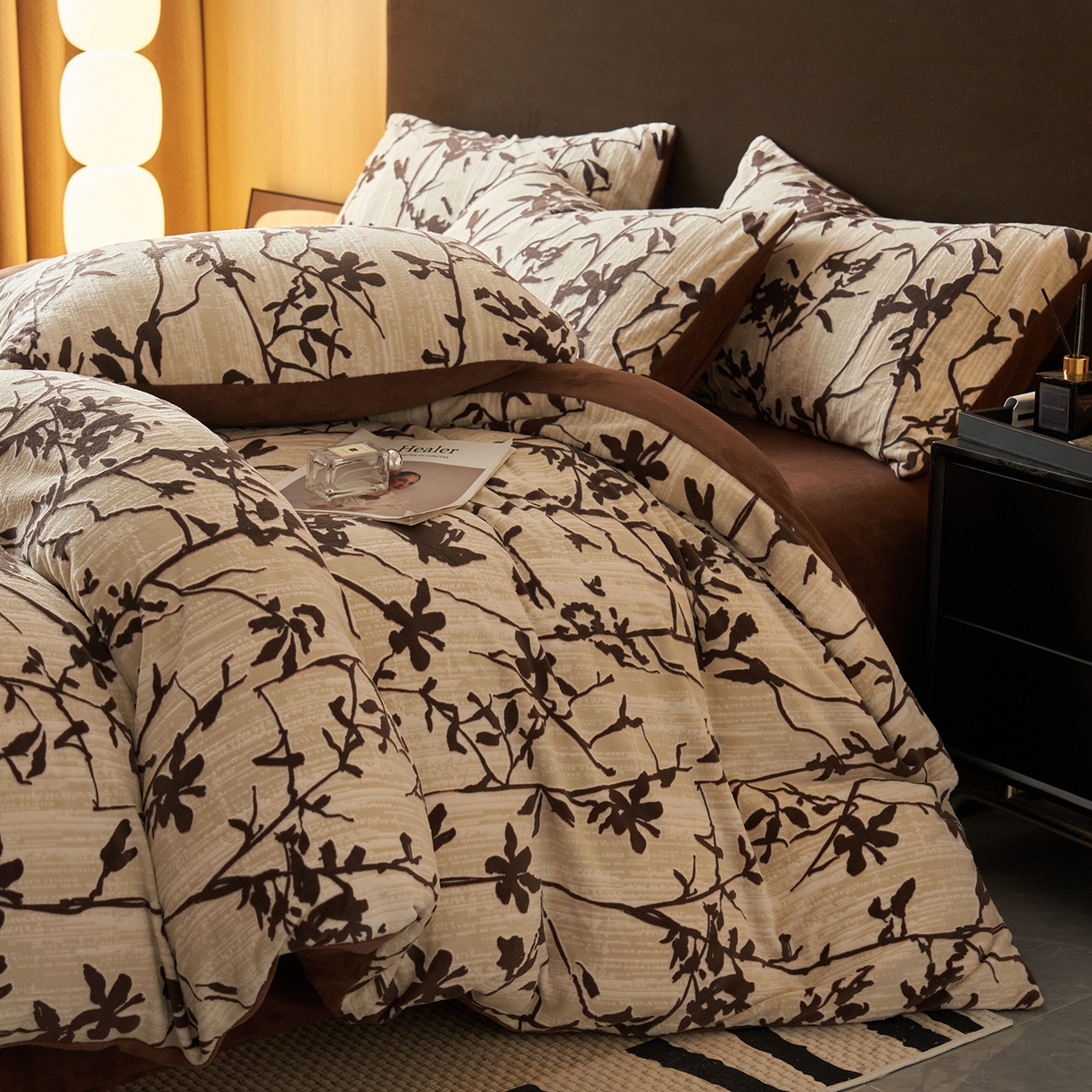 91家纺网 家纺一手货源 找家纺 吾秀家居 绒城  230克美拉德数码绒四件套 牛奶绒四件套 - 暖秋系列 境玉森林