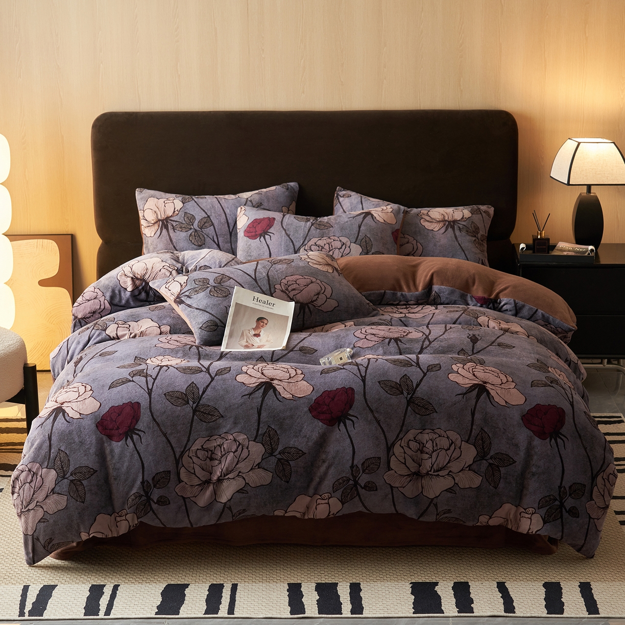 91家纺网 家纺一手货源 找家纺 吾秀家居 绒城  230克美拉德数码绒四件套 牛奶绒四件套 - 暖秋系列 幽香花语